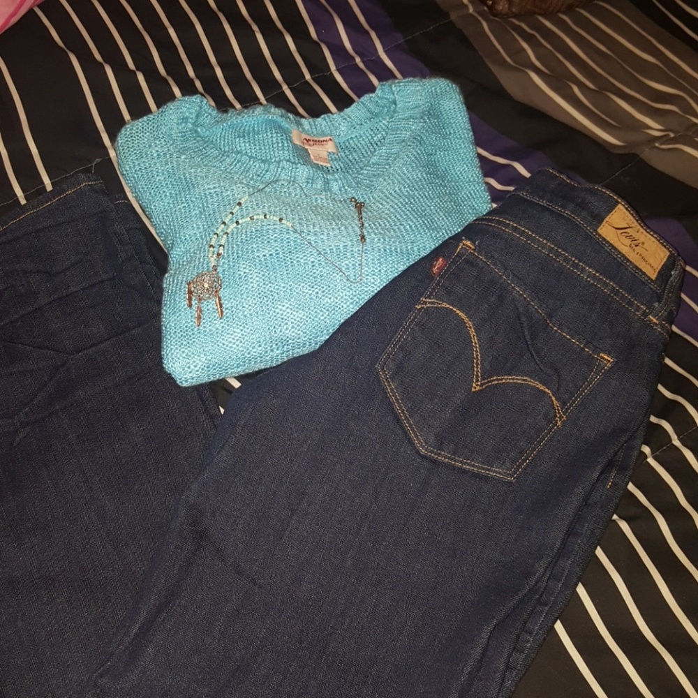 Bold Curve Levis Jeans
